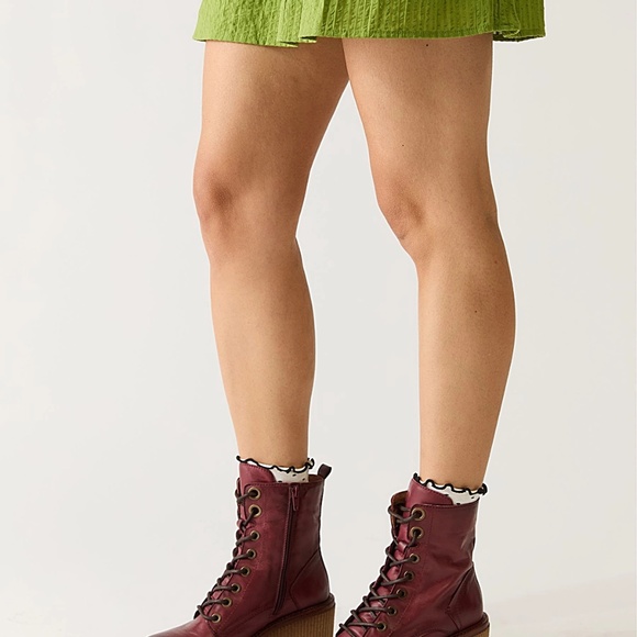 Mix Mooz Adrienn Wedge bootie size 9(40) - Picture 3 of 3